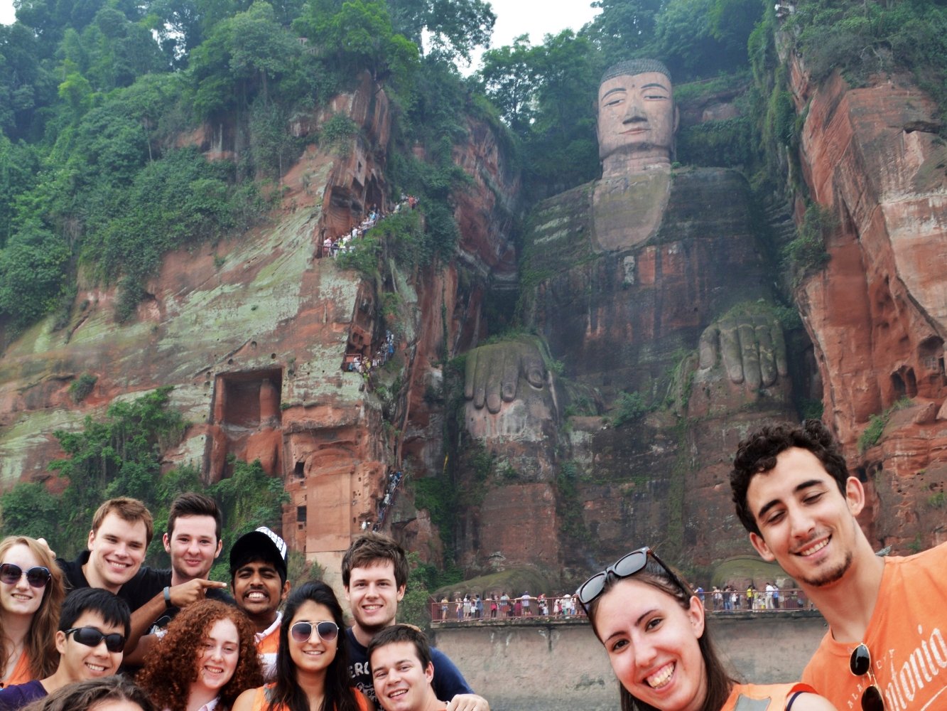 Buddha im Fels