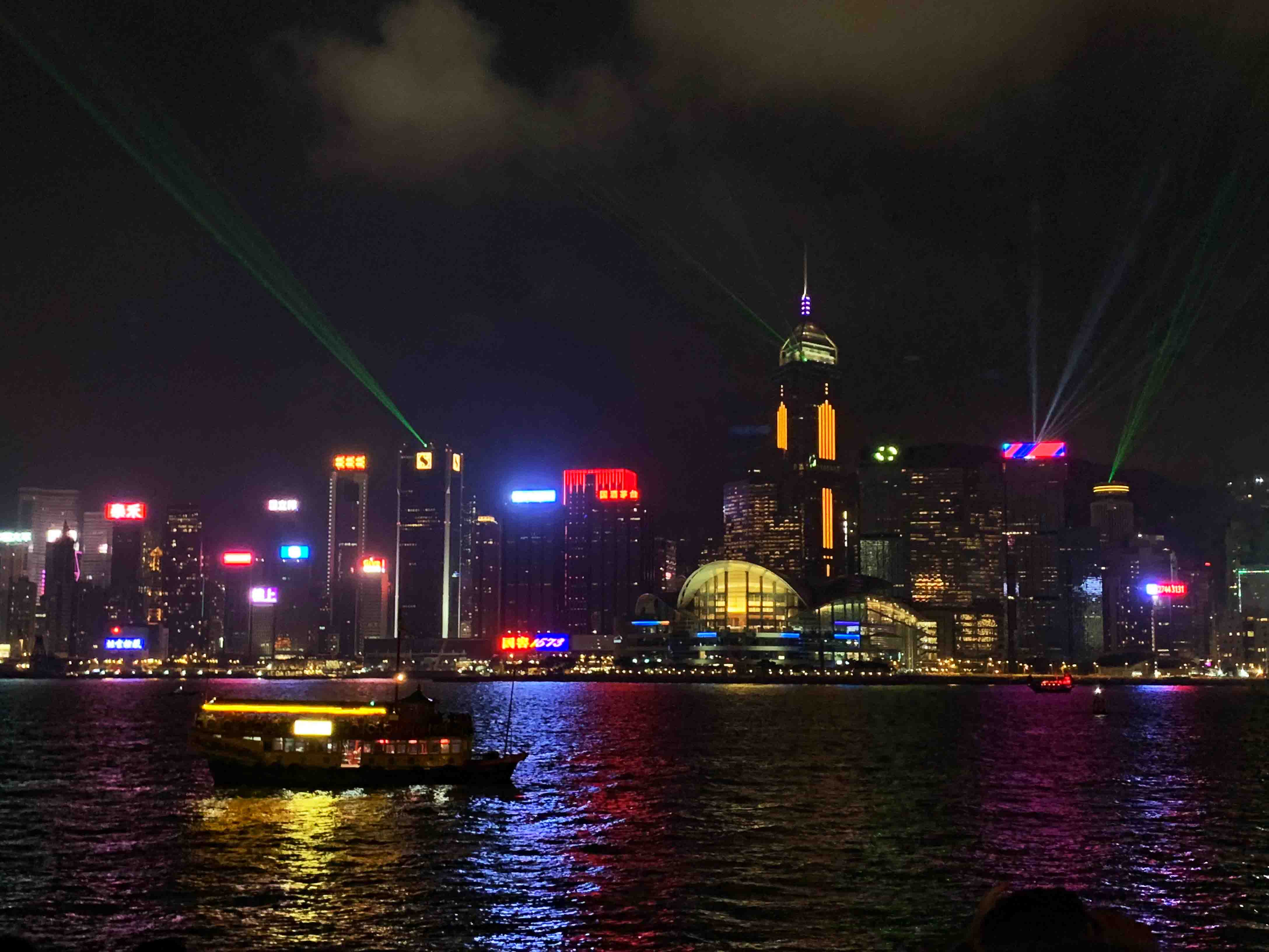 Tsim Sha Tsui bei Nacht